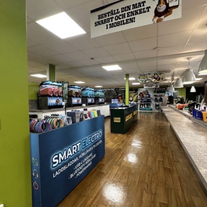 Branded boxes in store